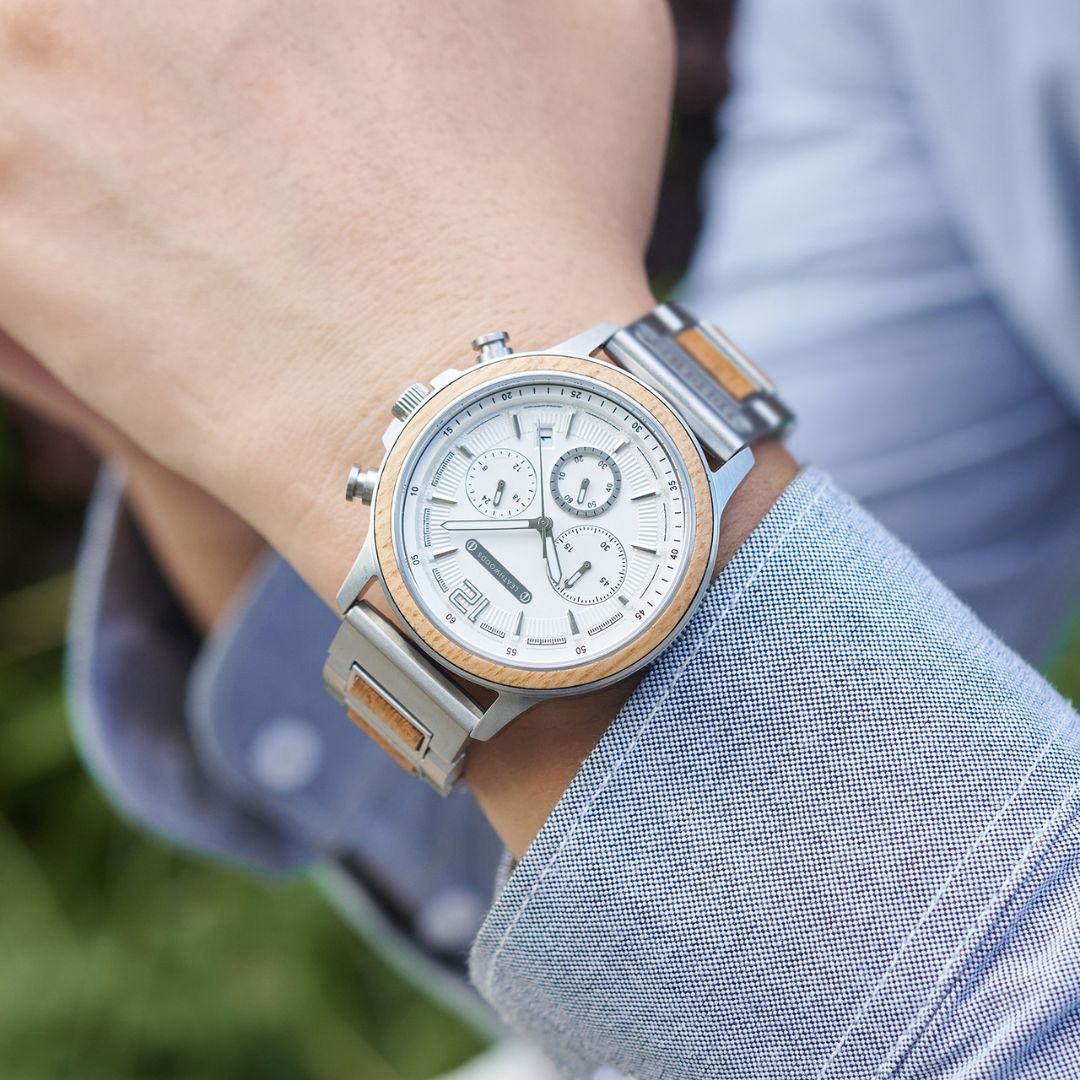 Artic Personalized Wooden Watch with Free Engraving – LEATHWOODS display picture 2